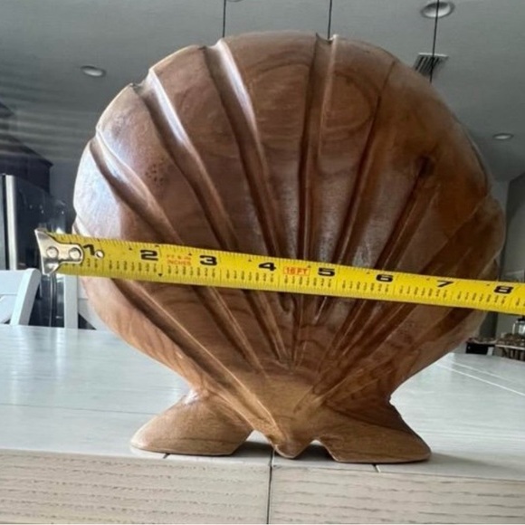 Handcarved Large Wooden Seashell - Picture 5 of 5